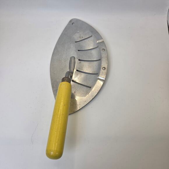 Foley Vintage Aluminum Food Press Rocker Chopper Masher Yellow Handle USA - Picture 2 of 8